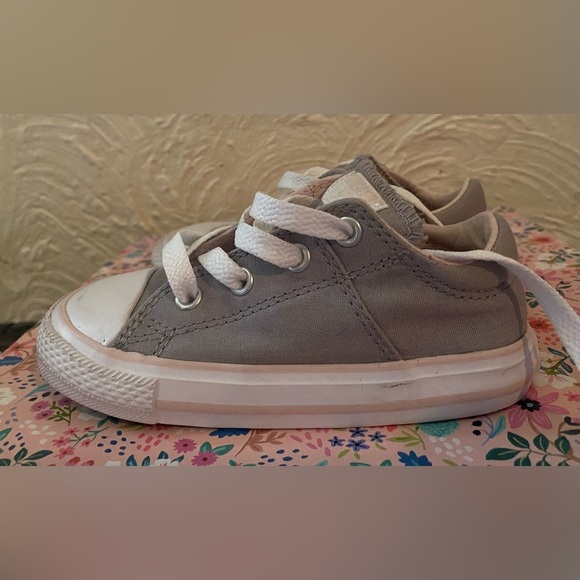 Gray Converse - Picture 2 of 6